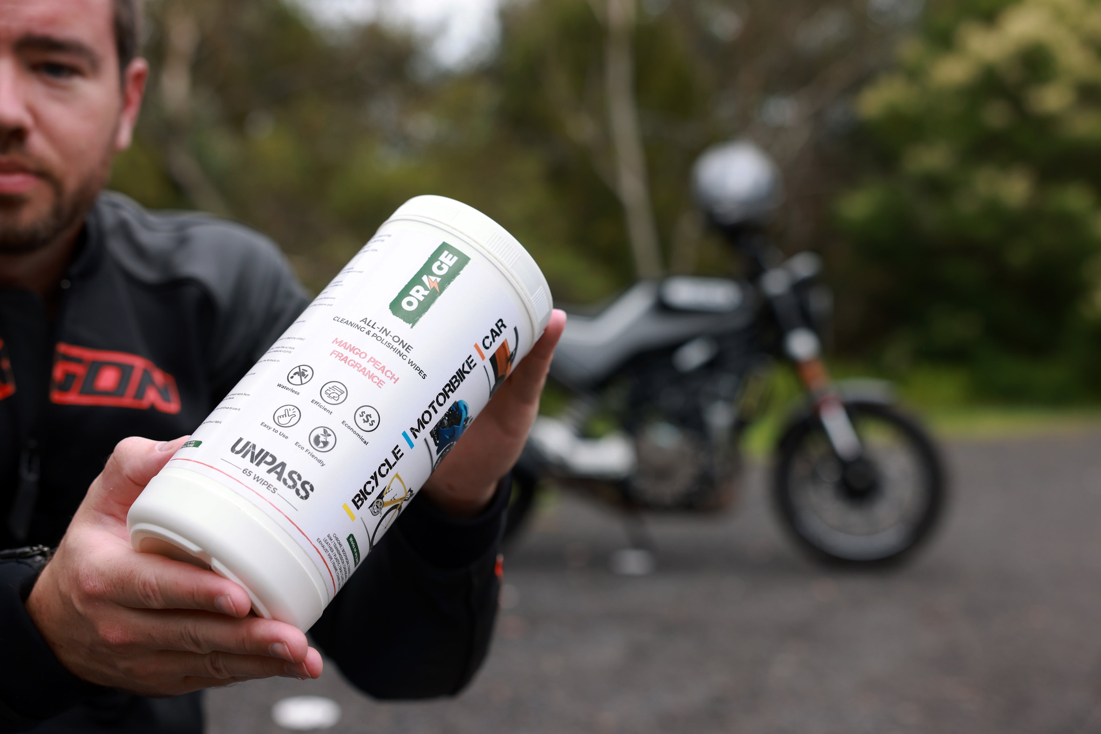 Load video: Looking for an all-in-one waterless cleaning solution for your motorcycle, look no further than the Unpass Orage All-In-One Cleaning &amp; Polishing Wipes. Unpass Australia sent me out some to test and I&#39;ve come away highly impressed.